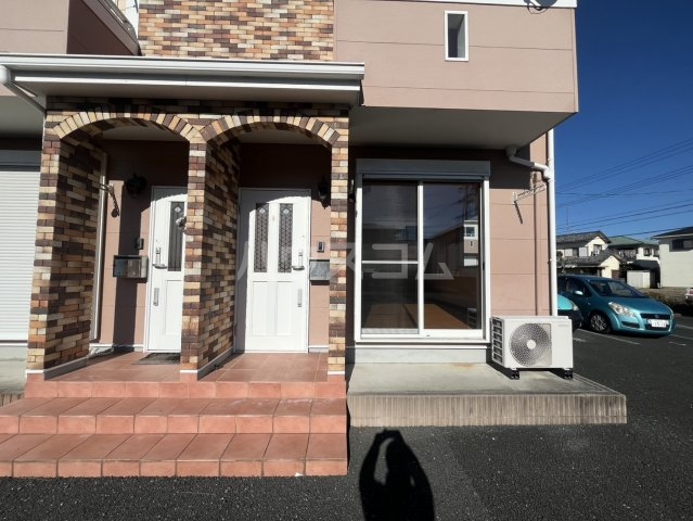 28/30 エントランス