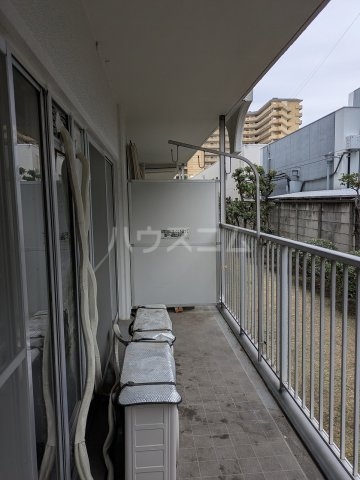 16/27 バルコニー