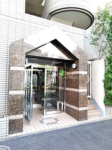 2/4 エントランス