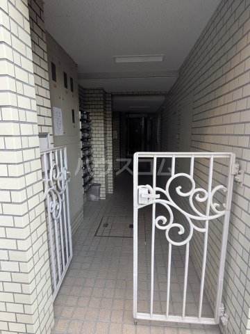 16/22 エントランス