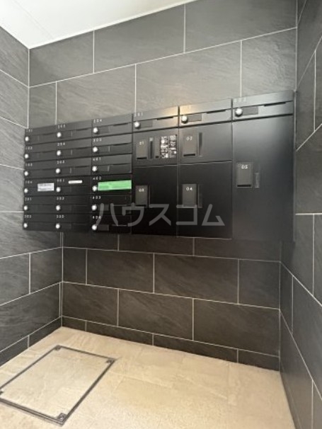 17/28 エントランス