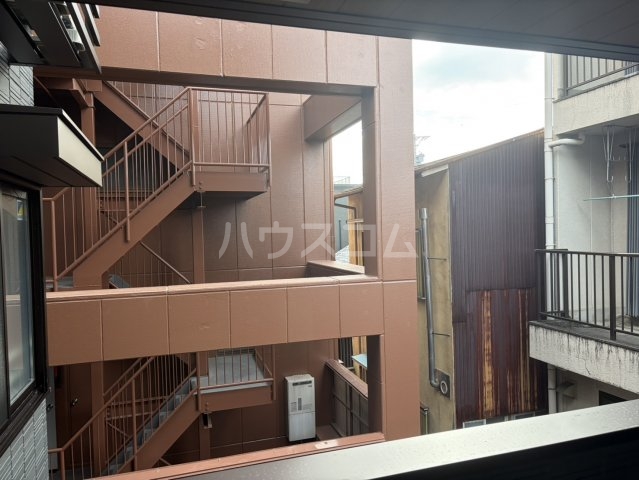 18/24 バルコニー