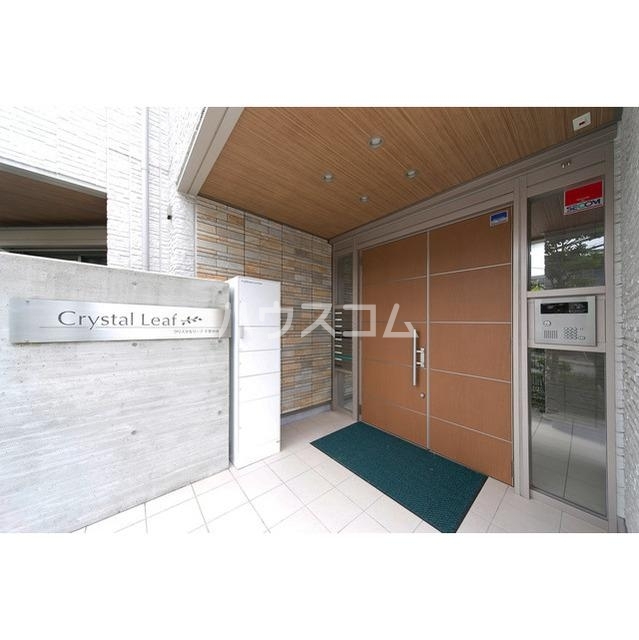 18/29 エントランス