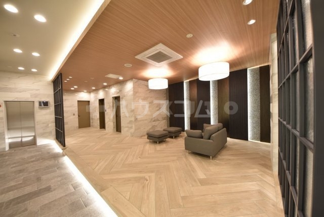 16/24 エントランス