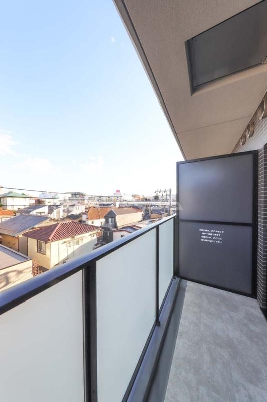 13/19 バルコニー