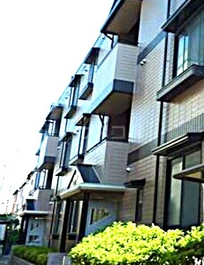 19/22 エントランス