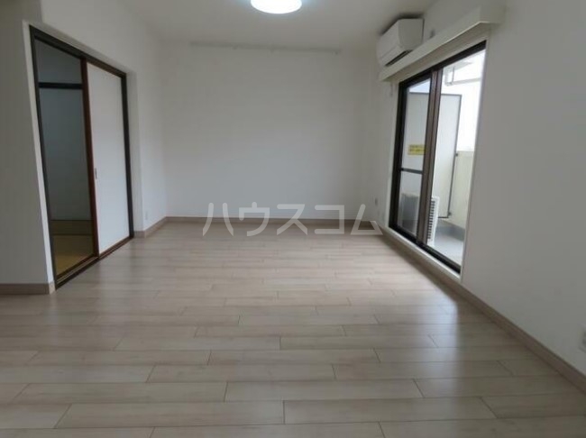 13/25 バルコニー