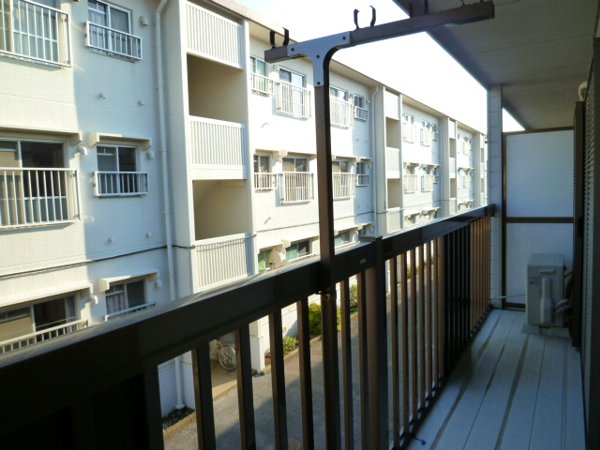 18/28 バルコニー