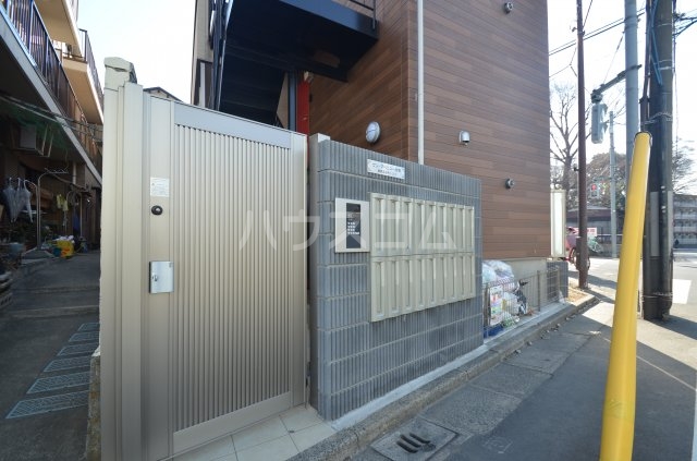 13/20 エントランス