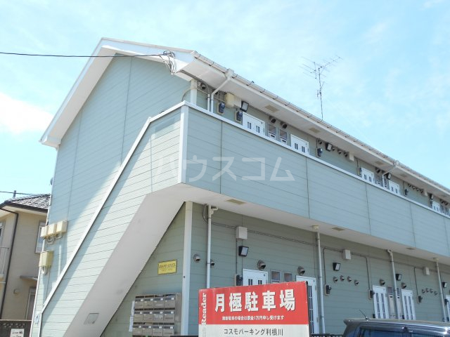 22/30 エントランス