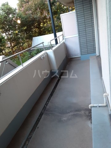23/30 バルコニー