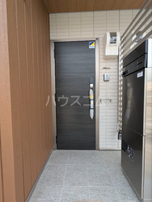 13/30 玄関