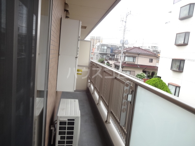 20/30 バルコニー