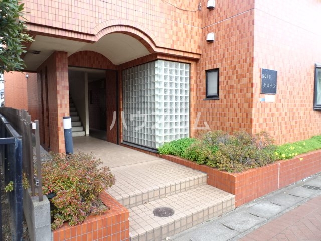 20/30 エントランス