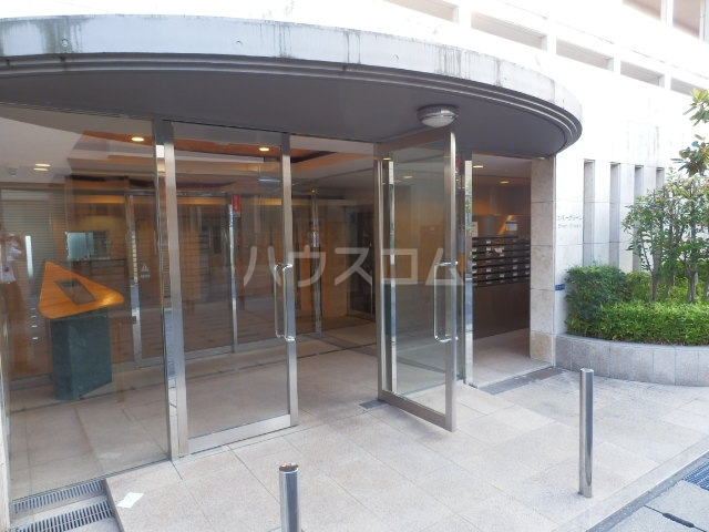 19/29 エントランス