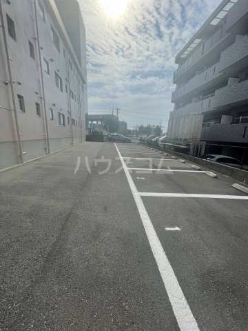 22/29 駐車場