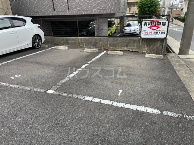 22/29 駐車場