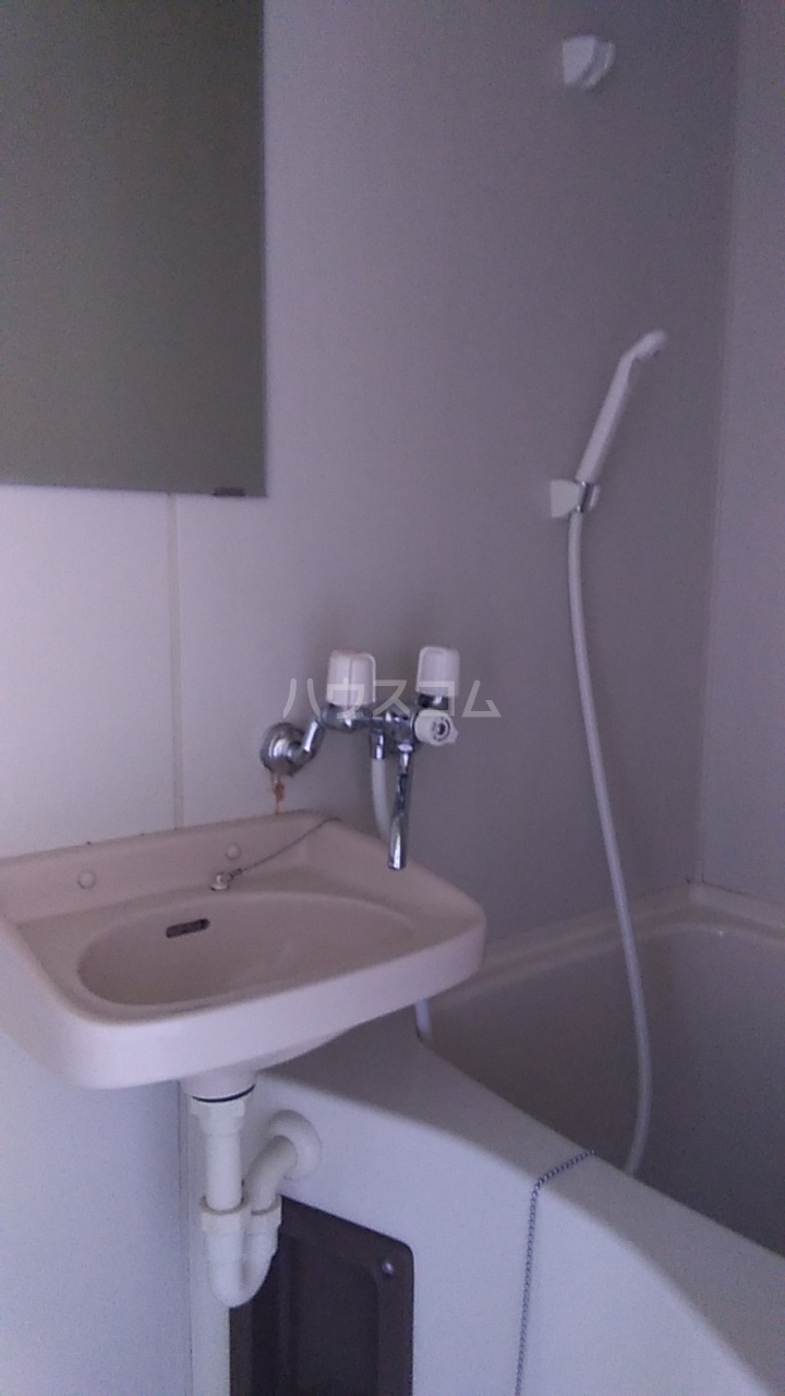 14/30 浴室