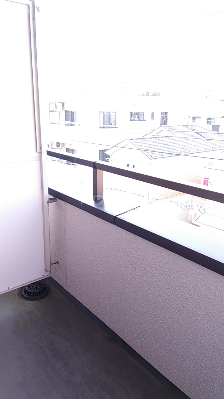 23/30 バルコニー