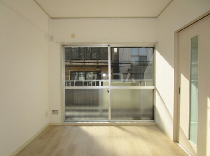 16/24 エントランス