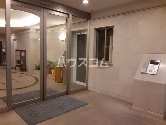 3/8 エントランス