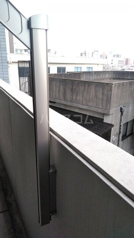 19/27 バルコニー