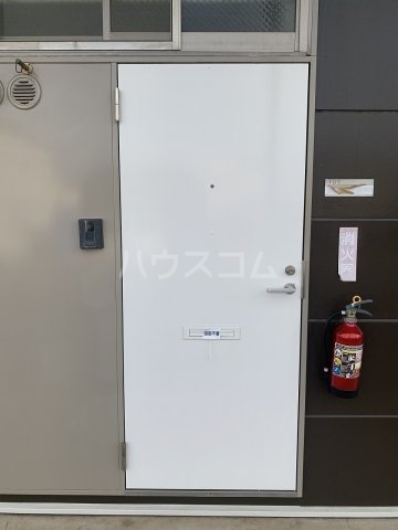 24/30 エントランス