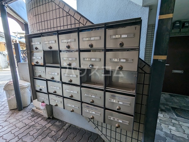 22/30 エントランス