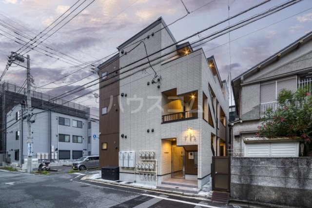 17/20 エントランス