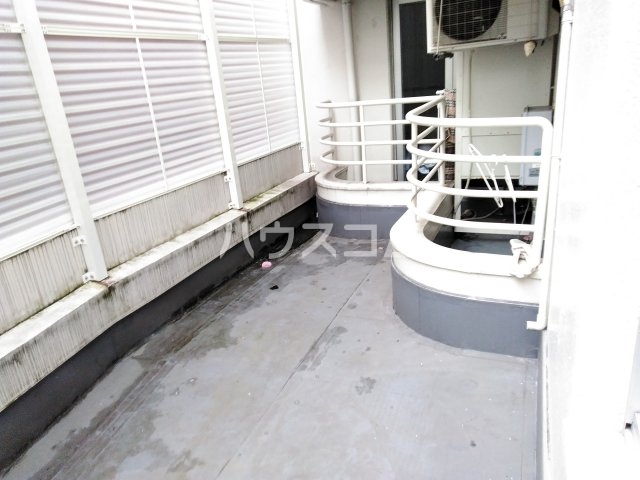 13/27 バルコニー