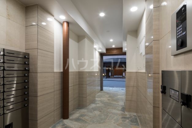 1/10 エントランス