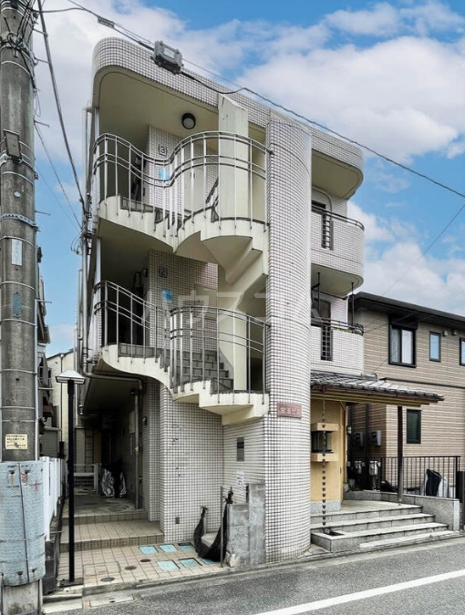 20/25 エントランス