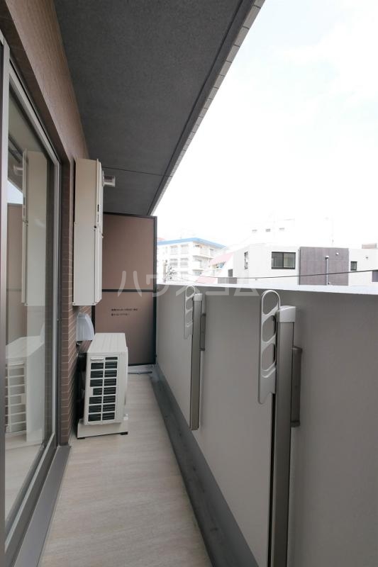 13/23 バルコニー