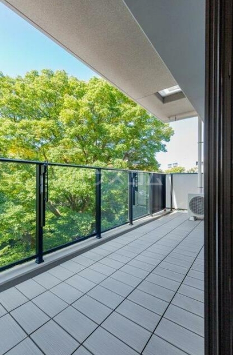 16/20 バルコニー