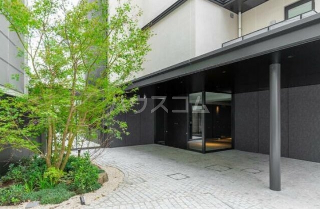 20/20 エントランス