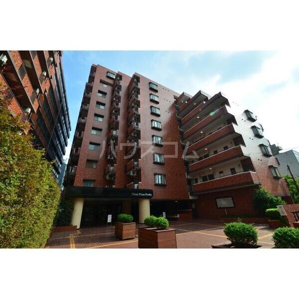 20/30 エントランス