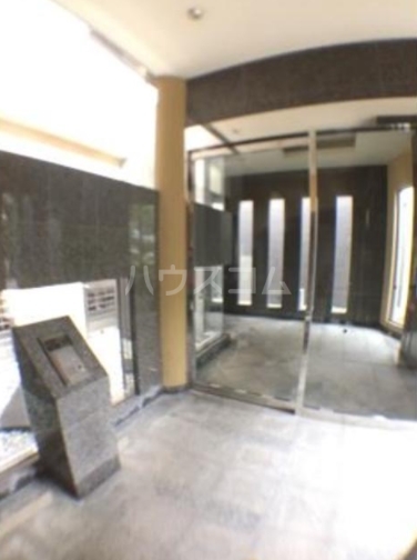 4/10 エントランス