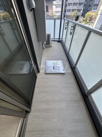 19/30 バルコニー