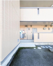 18/24 エントランス