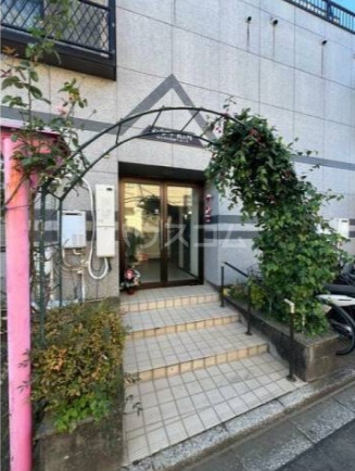 17/18 エントランス