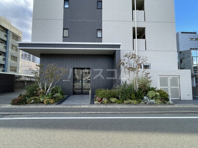 13/23 エントランス