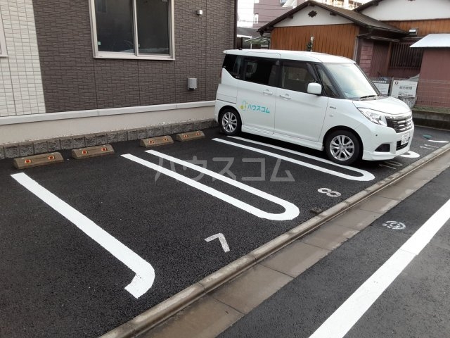 26/30 駐車場