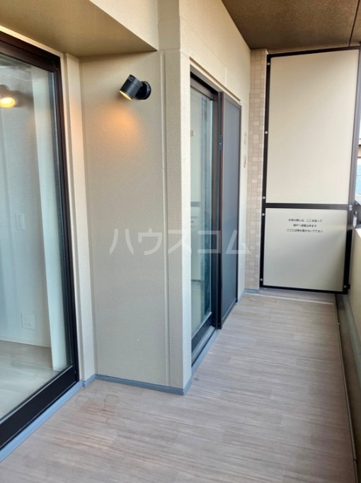 14/28 バルコニー