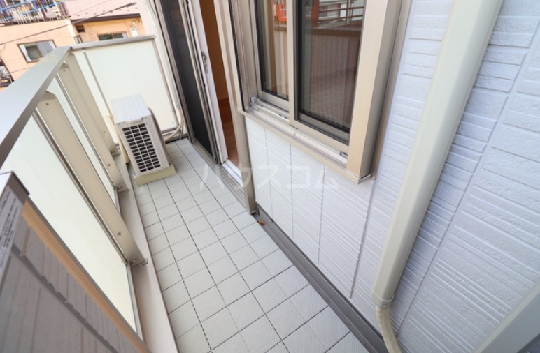 23/30 バルコニー