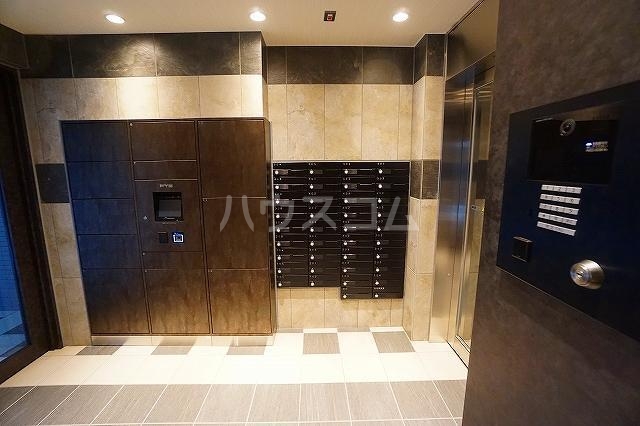 3/4 エントランス