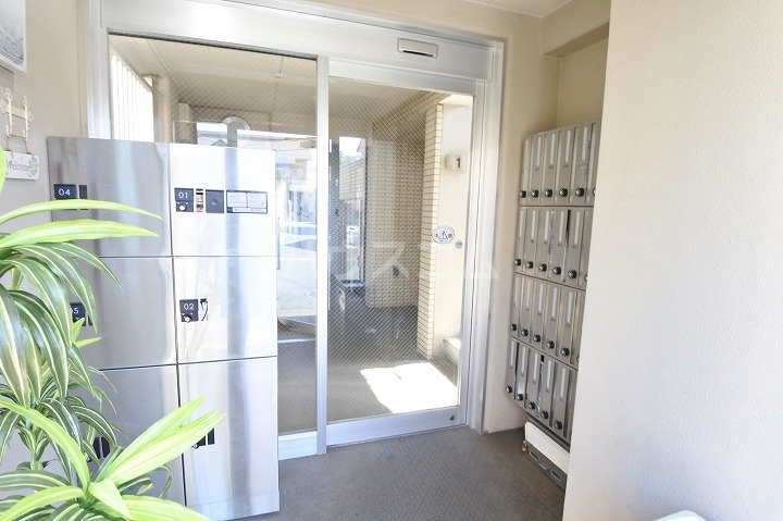 20/24 エントランス