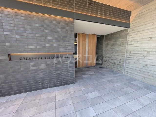 15/18 エントランス