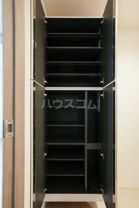 15/23 エントランス