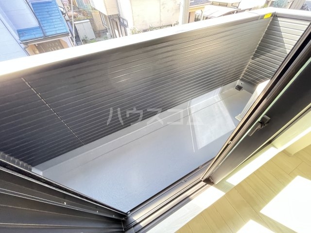 14/27 バルコニー