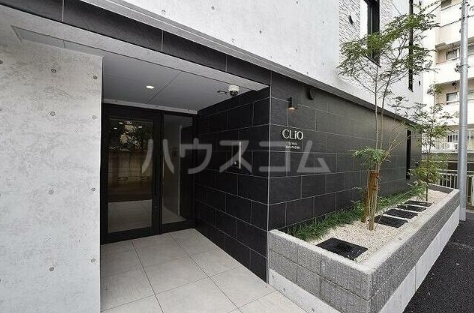 20/27 エントランス